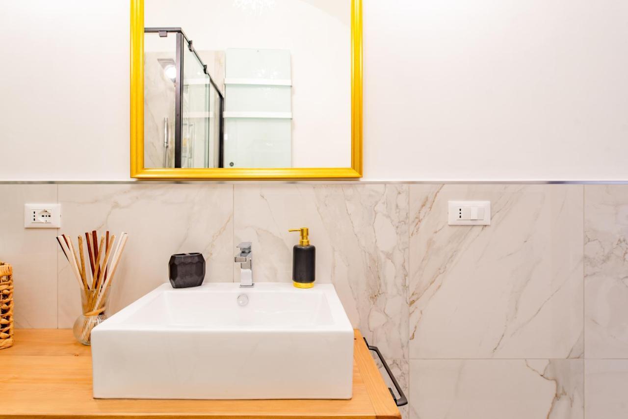 Cavour Central Apartment 토리노 외부 사진