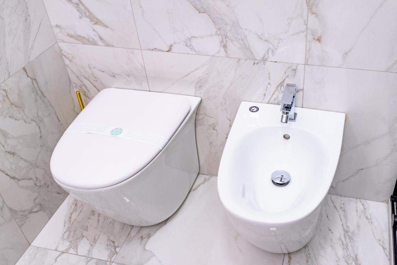 Cavour Central Apartment 토리노 외부 사진